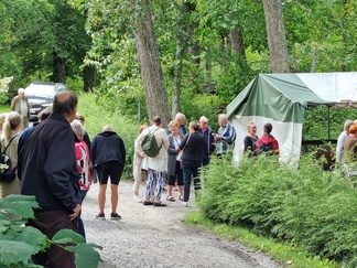 Odotetaan teatteriesityksen alkamista