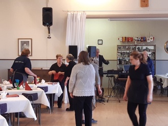 Pöytäliinat ja pöytäkoristeet....